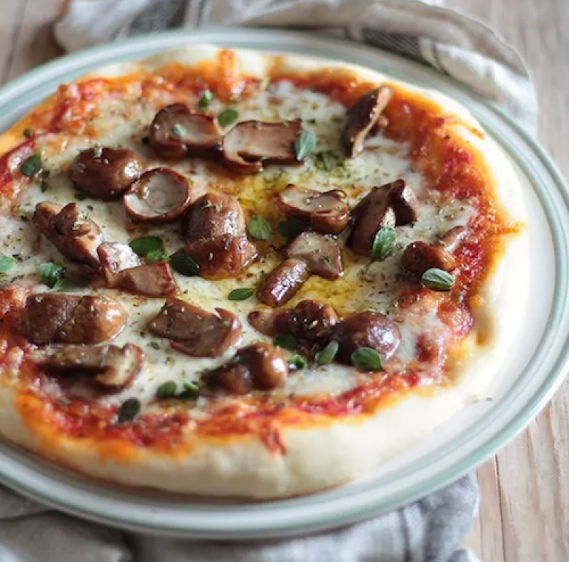 Pizza ai Funghi Freschi